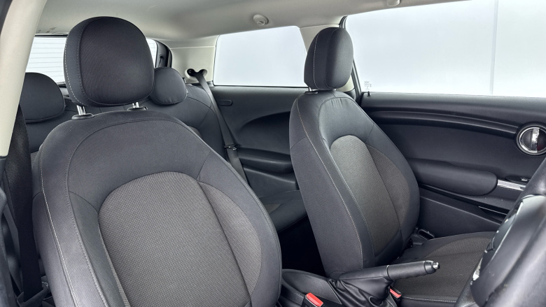 MINI Hatchback 1.5 Cooper Classic II 3dr Petrol Hatchback